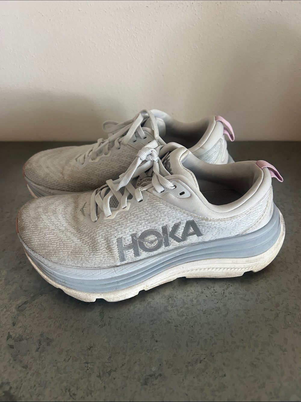 Women’s Hoka Gaviota Running Shoes Gray and Pink Size 7